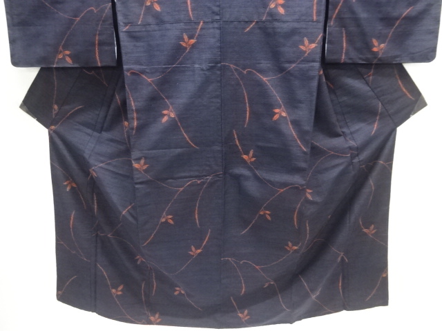  枝葉模様織出し手織り紬着物